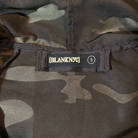 Blank NYC High-Low Windbreaker Camouflage Satin Hooded Jacket Size S - Picture 8 of 10